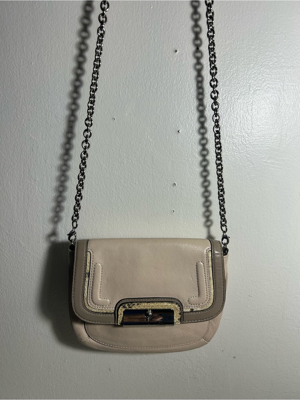 Coach Vintage Women’s Neutral Cream ivory Chain-Strap Crossbody Bag